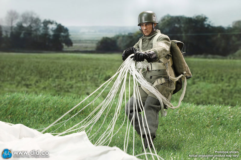 Load image into Gallery viewer, DID - WWII German Fallschirmj‚àö¬ßger - Schmeling
