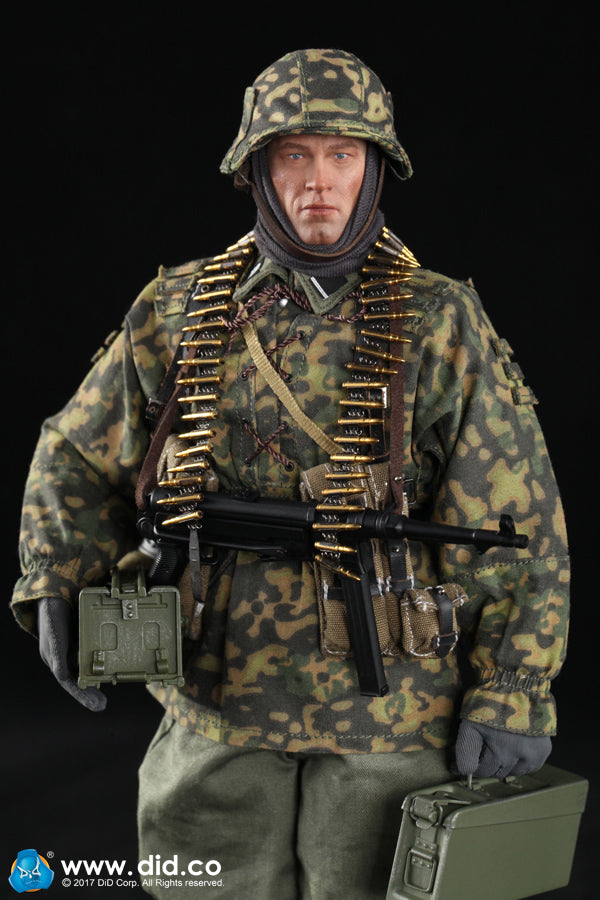 Load image into Gallery viewer, DID - 3rd SS-Panzer-Division MG34 Gunner Version B - Baldric
