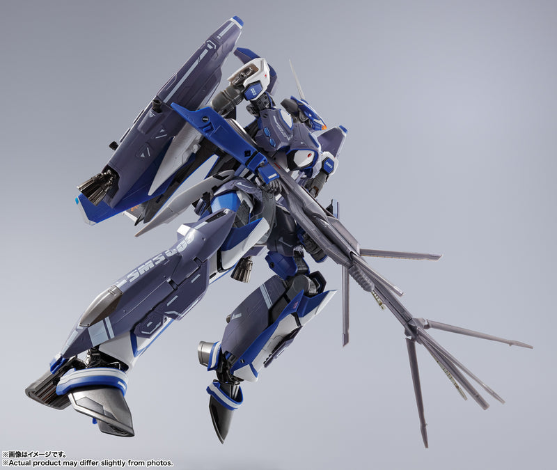 Load image into Gallery viewer, Bandai - Macross Frontier DX Chogokin: VF-25G Super Messiah Valkyrie (Michael Blanc Custom) Revival Ver.
