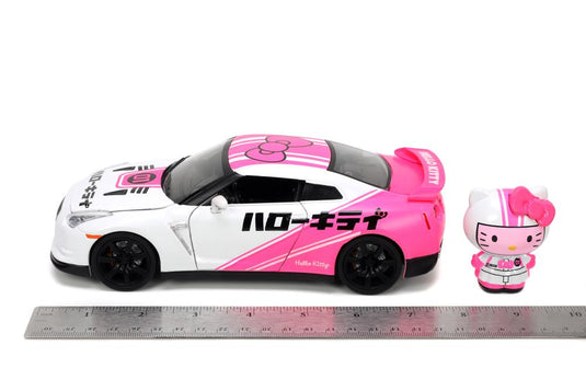 Jada Toys - Hello Kitty and Friends Tokyo Speed: Die-Cast Hello Kitty and 2009 Nissan GTR 1/24 Scale