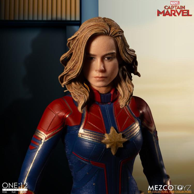 Load image into Gallery viewer, Mezco Toyz - One:12 Captain Marvel
