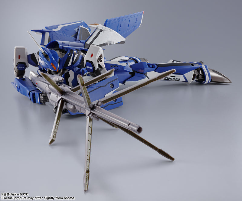 Load image into Gallery viewer, Bandai - Macross Frontier DX Chogokin: VF-25G Super Messiah Valkyrie (Michael Blanc Custom) Revival Ver.
