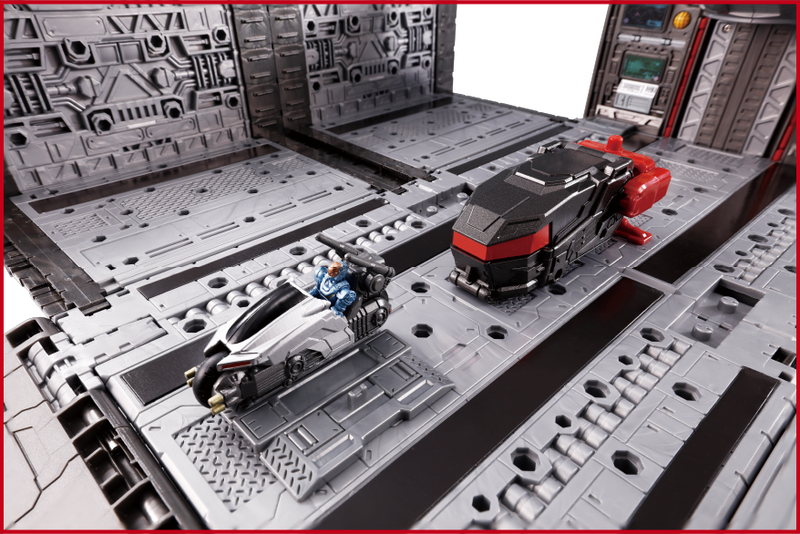 Load image into Gallery viewer, Diaclone Reboot - DA-90 Motocruiser &amp; Raidbullet Set
