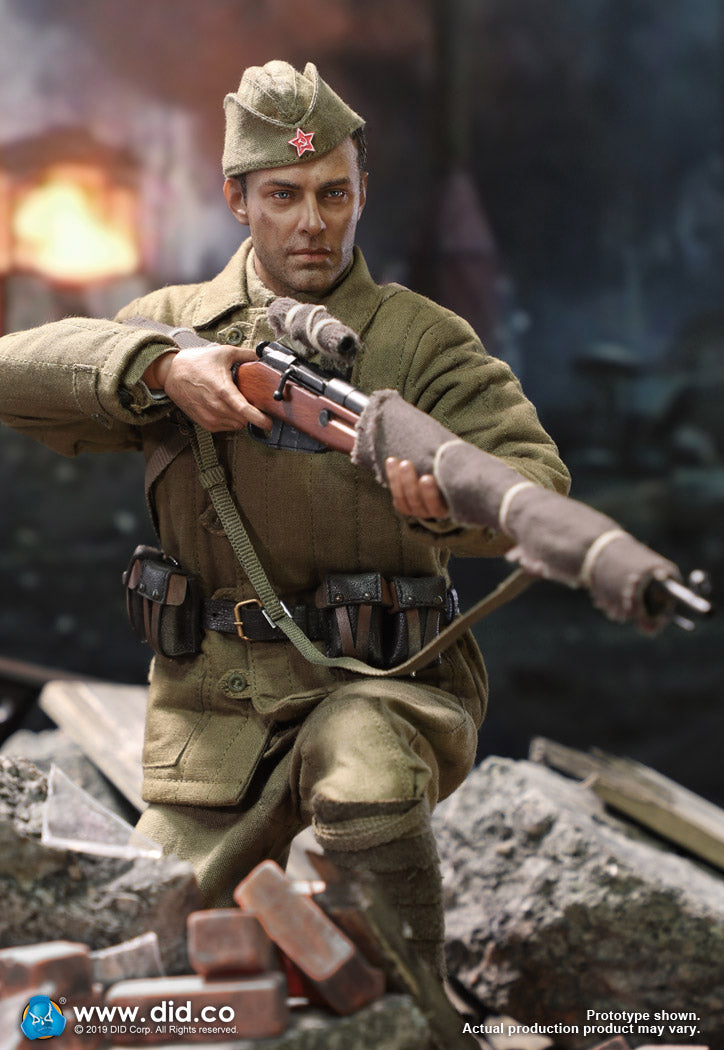 Load image into Gallery viewer, DID - WWII Russian Sniper - Vasily Zaitsev (Weathered)
