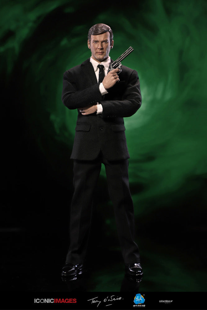 Load image into Gallery viewer, DID - Roger Moore Action Figure
