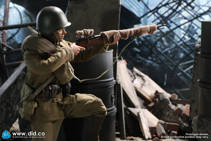 Load image into Gallery viewer, DID - WWII Russian Sniper - Vasily Zaitsev (Weathered)
