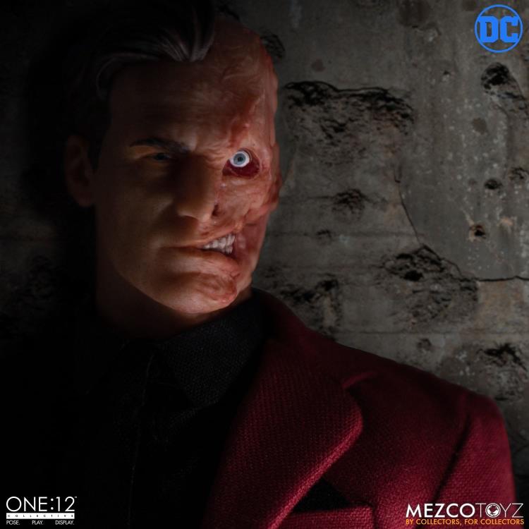 Load image into Gallery viewer, Mezco Toyz - One:12 DC Two-Face
