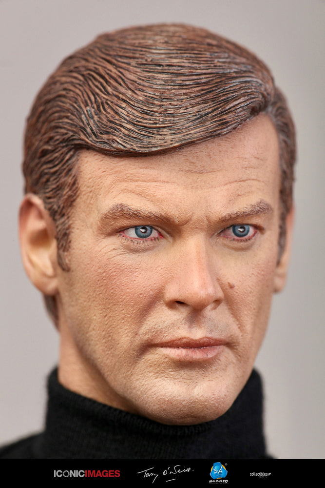 Load image into Gallery viewer, DID - Roger Moore Action Figure
