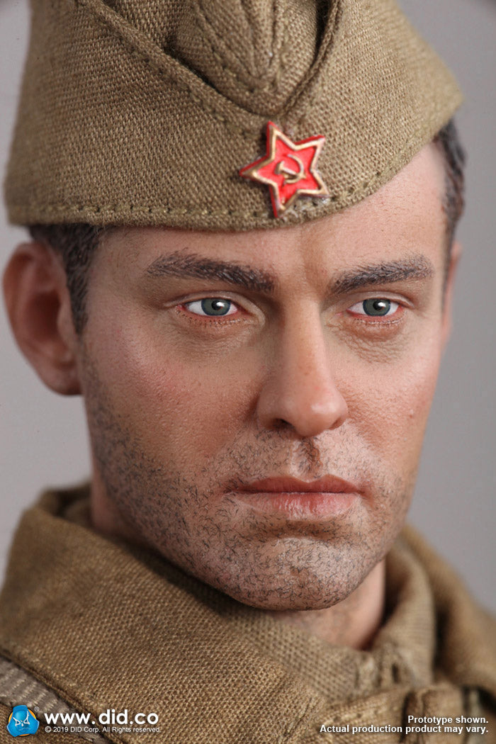 Load image into Gallery viewer, DID - WWII Russian Sniper - Vasily Zaitsev (Non Weathered)
