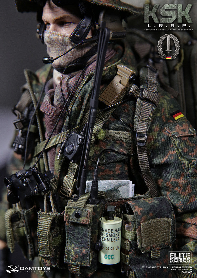 Load image into Gallery viewer, DAM Toys - KSK ( KOMMANDO SPEZIALKR‚àö√ëFTE) LRRP (FERNSP‚àö√ëHER)
