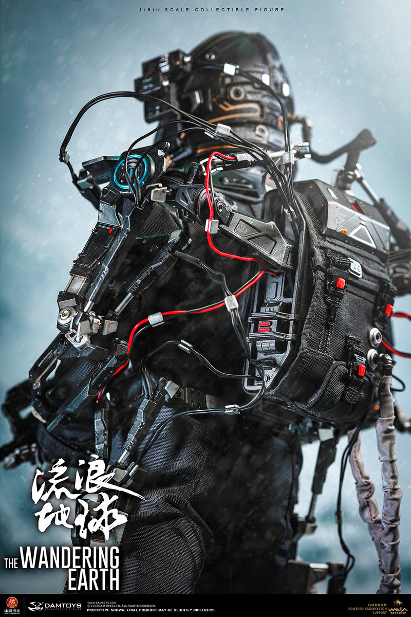 Load image into Gallery viewer, DAM Toys - The Wandering Earth CN171-11 Rescue Unit Captain Wang Lei
