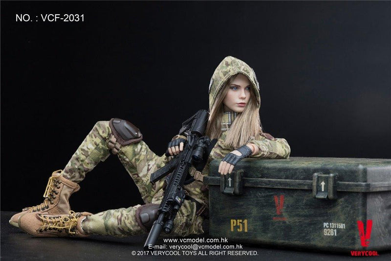 Load image into Gallery viewer, Very Cool  - MC Camouflage Women Soldier - Villa
