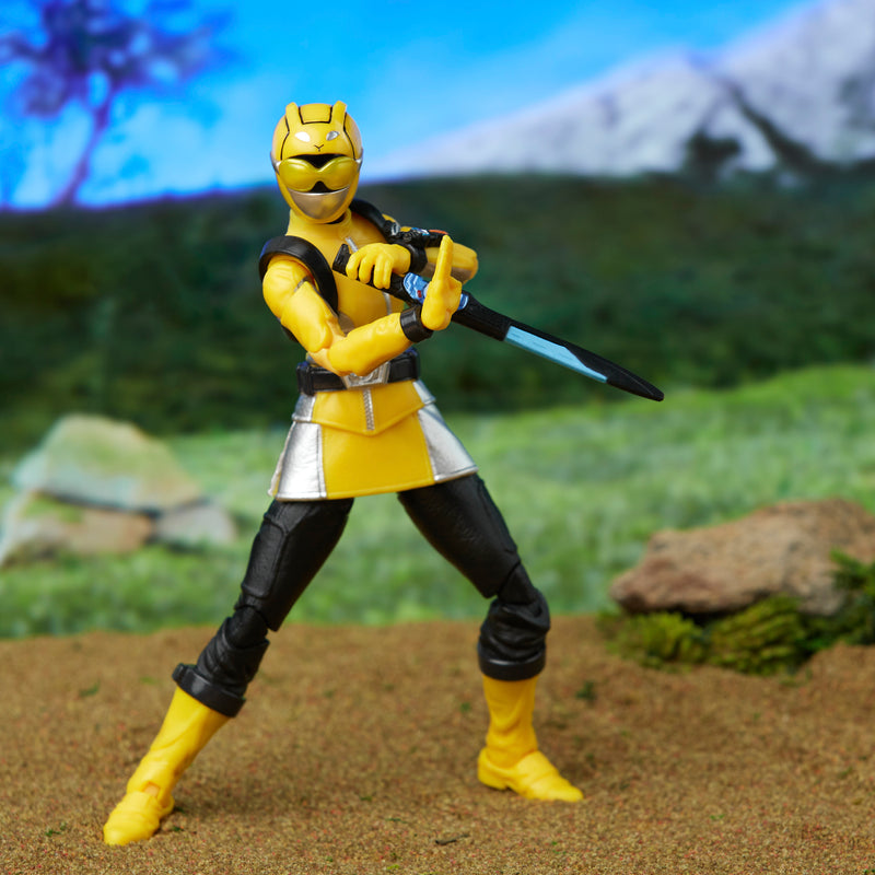 Load image into Gallery viewer, Power Rangers Lightning Collection - Power Rangers Beast Morphers: Yellow Ranger
