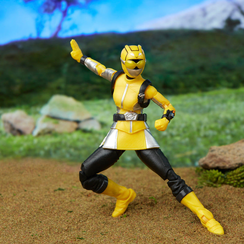 Load image into Gallery viewer, Power Rangers Lightning Collection - Power Rangers Beast Morphers: Yellow Ranger
