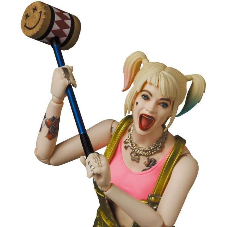 Load image into Gallery viewer, MAFEX - Birds of Prey: Harley Quinn No.153 (Overalls Version)
