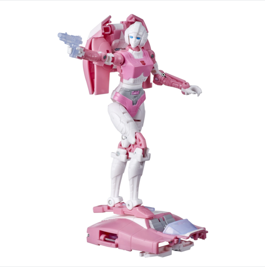 Transformers War for Cybertron: Kingdom - Deluxe Class Arcee