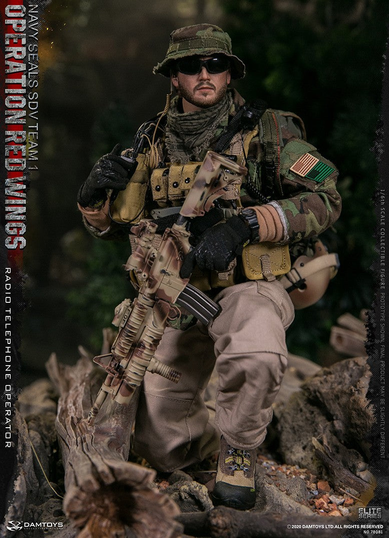 Load image into Gallery viewer, DAM Toys - Operation Red Wings NAVY SEALS SDV Team 1 Radio Telephone Operator
