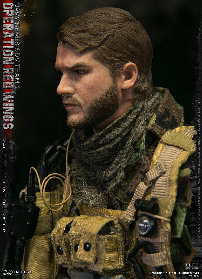 Load image into Gallery viewer, DAM Toys - Operation Red Wings NAVY SEALS SDV Team 1 Radio Telephone Operator
