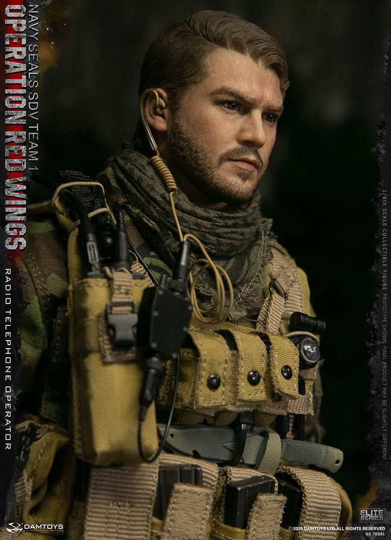 Load image into Gallery viewer, DAM Toys - Operation Red Wings NAVY SEALS SDV Team 1 Radio Telephone Operator

