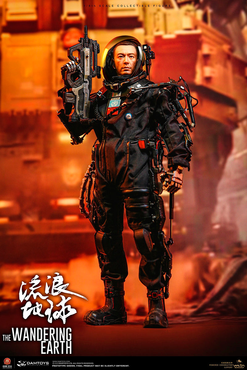 Load image into Gallery viewer, DAM Toys - The Wandering Earth CN171-11 Rescue Unit Captain Wang Lei
