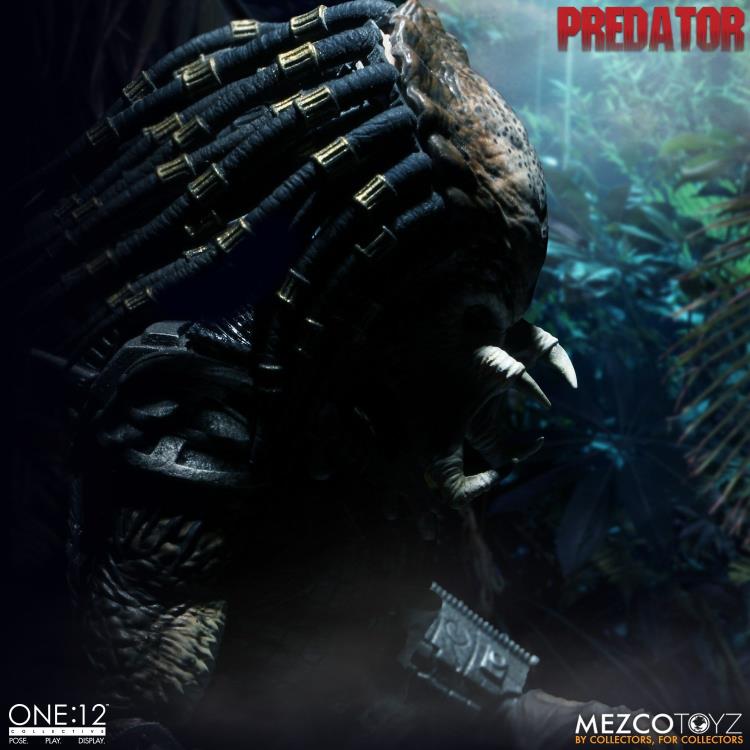 Load image into Gallery viewer, Mezco Toyz - One:12 Predator Deluxe Edition
