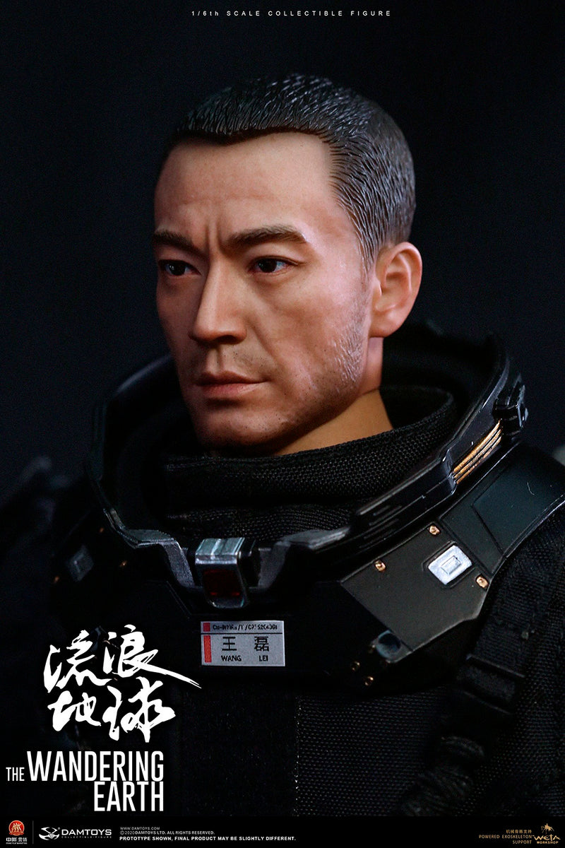 Load image into Gallery viewer, DAM Toys - The Wandering Earth CN171-11 Rescue Unit Captain Wang Lei
