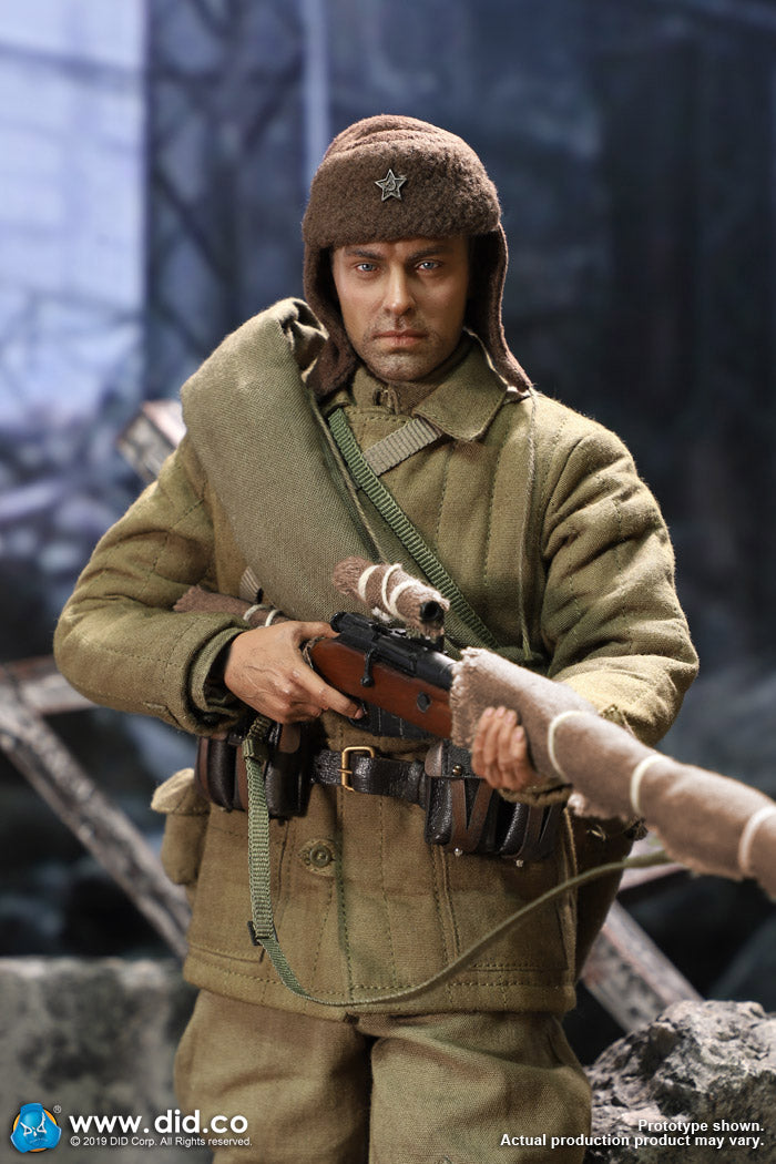 Load image into Gallery viewer, DID - WWII Russian Sniper - Vasily Zaitsev (Weathered)
