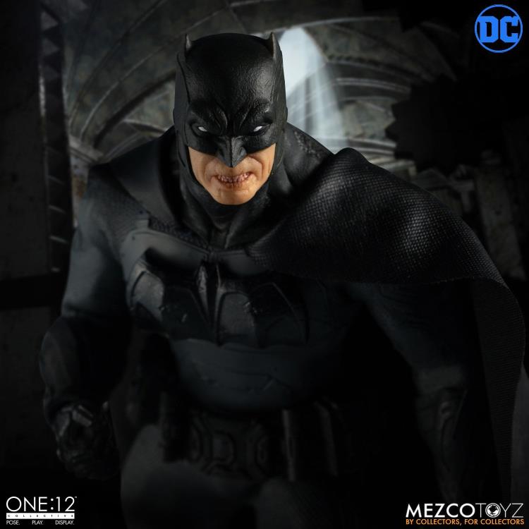 Load image into Gallery viewer, Mezco Toyz - One:12 DC Comics Batman (Supreme Knight)
