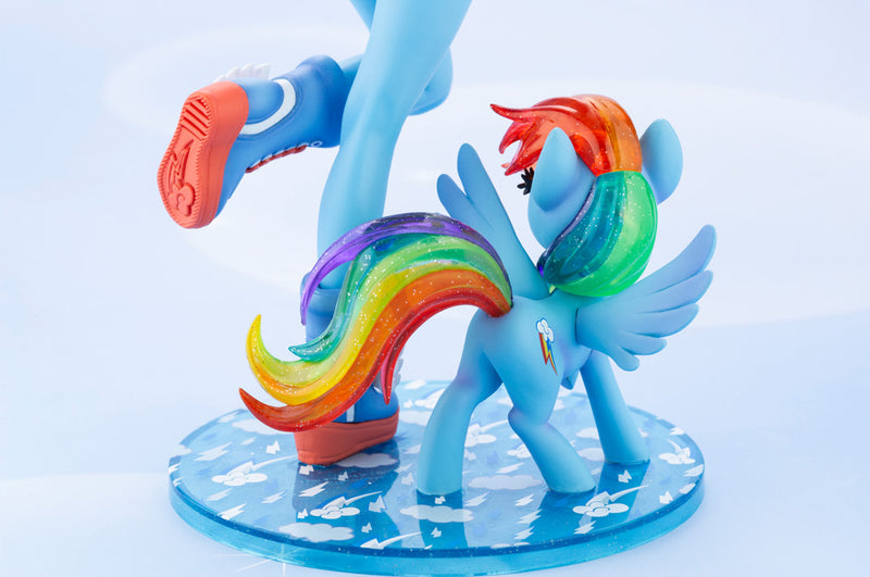 Load image into Gallery viewer, Kotobukiya - My Little Pony Bishoujo Statue: Rainbow Dash (Limited Edition)
