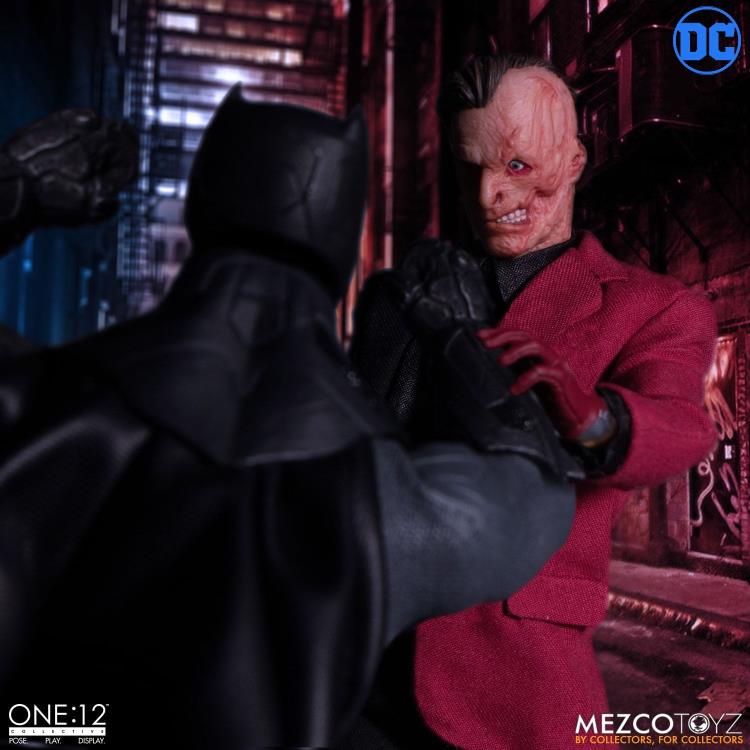 Load image into Gallery viewer, Mezco Toyz - One:12 DC Two-Face
