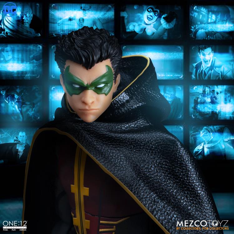 Load image into Gallery viewer, Mezco Toyz - One:12 Robin
