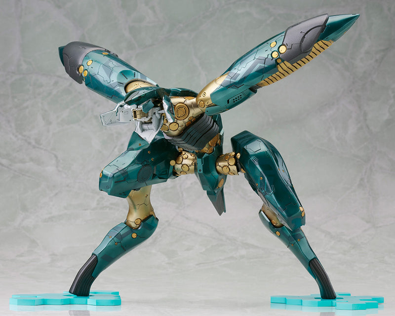 Load image into Gallery viewer, Kotobukiya - Metal Gear Solid 4: Guns of the Patriot - Metal Gear Ray Model Kit 1/100
