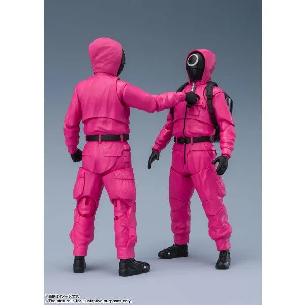 Load image into Gallery viewer, Bandai - S.H.Figuarts - Netflix Squid Game: Masked Worker/Masked Manager
