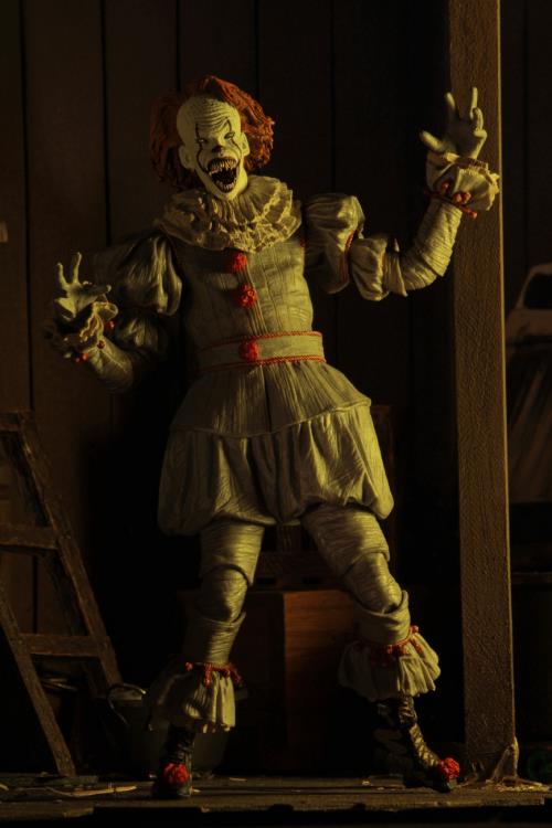 NECA - IT (2017): Ultimate Pennywise (Well House)