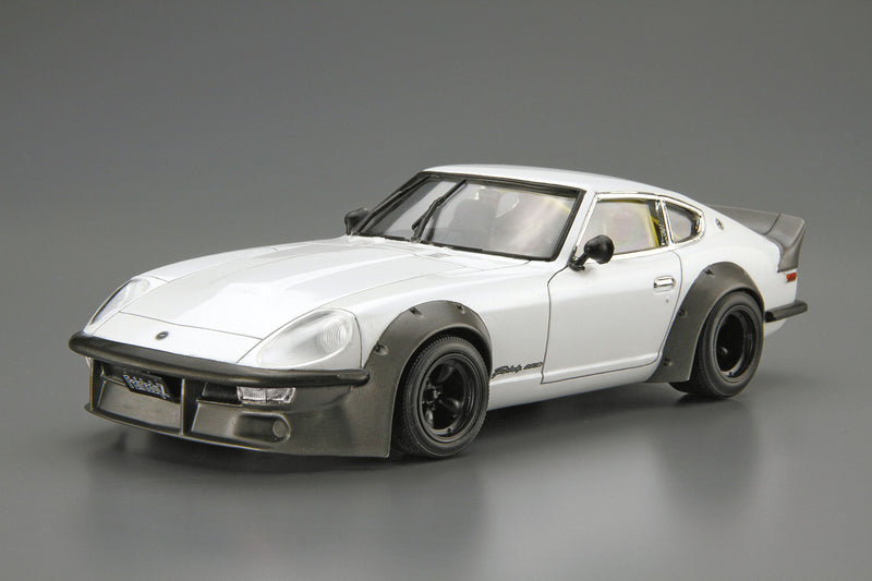 Load image into Gallery viewer, Aoshima - 1/24 Scale Model Car - Nissan S30 Fairlady Z Aero Custom v.2 &#39;75
