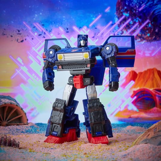 Transformers Generations - Legacy Series: Deluxe Autobot Skids