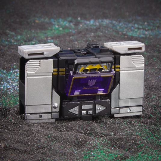 Transformers Generations - Legacy Evolution: Core Class Soundblaster