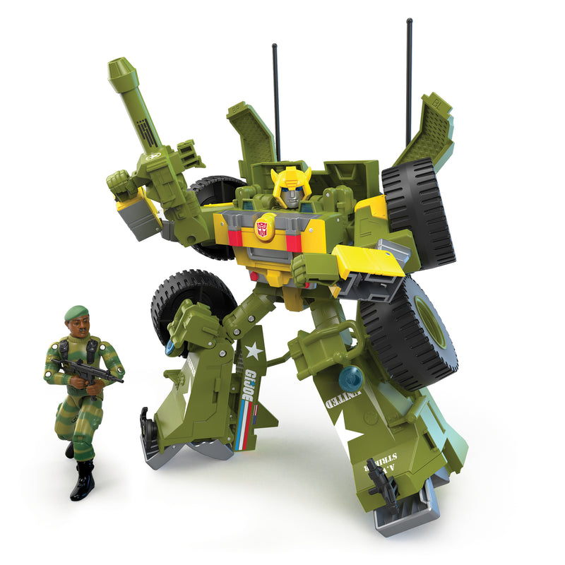 Load image into Gallery viewer, Transformers Collaborative: G.I. Joe Mash-Up: Bumblebee A.W.E. Striker &amp; Lonzo “Stalker” Wilkinson
