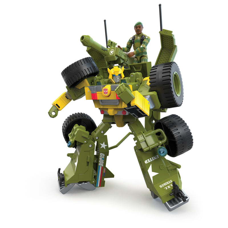 Load image into Gallery viewer, Transformers Collaborative: G.I. Joe Mash-Up: Bumblebee A.W.E. Striker &amp; Lonzo “Stalker” Wilkinson

