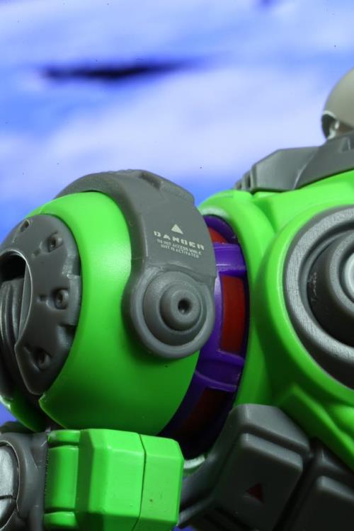 Load image into Gallery viewer, Toy Notch - Astrobots A00 Apollo (Prototype) Exclusive
