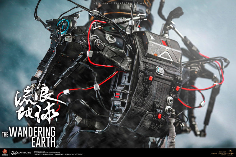 Load image into Gallery viewer, DAM Toys - The Wandering Earth CN171-11 Rescue Unit Captain Wang Lei
