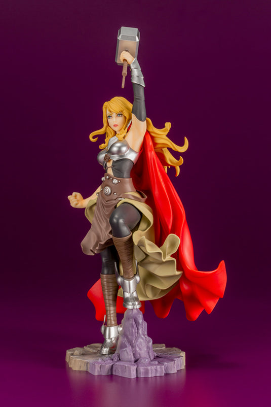 Kotobukiya - Marvel Bishoujo Statue: Thor (Jane Foster)