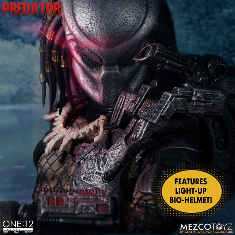 Load image into Gallery viewer, Mezco Toyz - One:12 Predator Deluxe Edition

