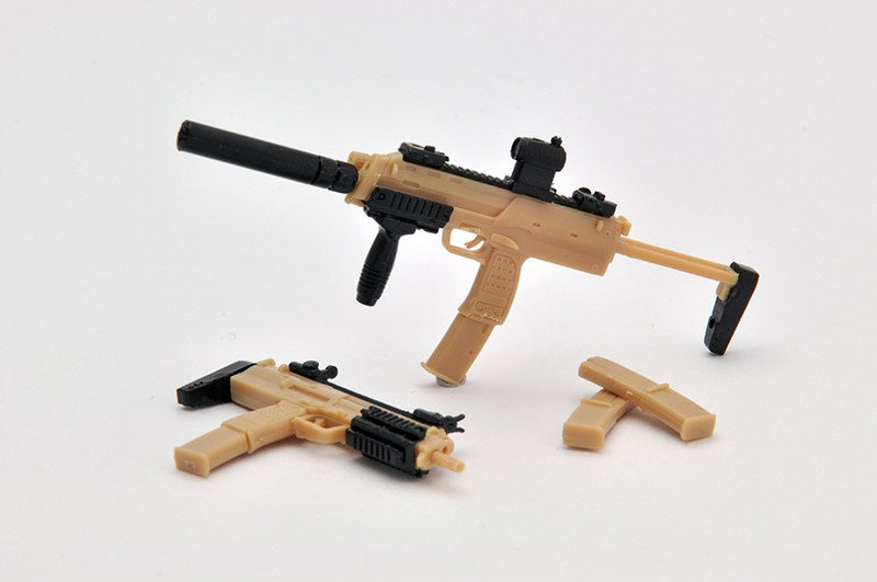 Load image into Gallery viewer, Little Armory LA023 MP7A2 Type - 1/12 Scale Plastic Model Kit
