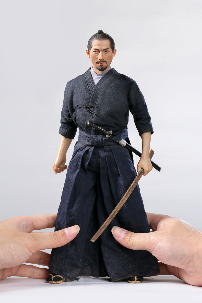 Load image into Gallery viewer, POP Toys - Brave Samurai UJIO Kendo version
