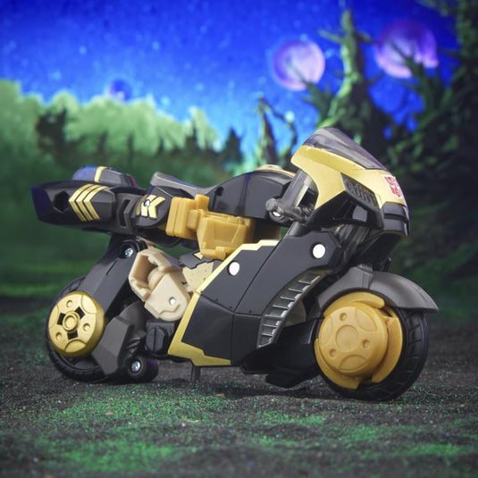 Transformers Generations - Legacy Evolution: Deluxe Prowl