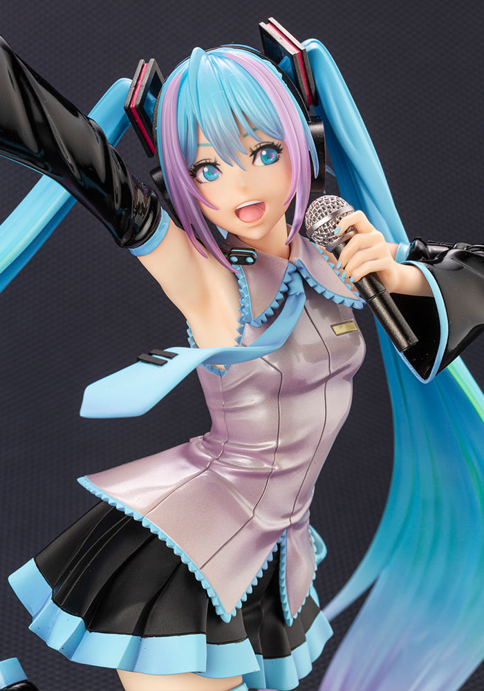 Load image into Gallery viewer, Kotobukiya - Vocaloid Bishoujo Statue: Hatsune Miku (Feat. My Little Pony)
