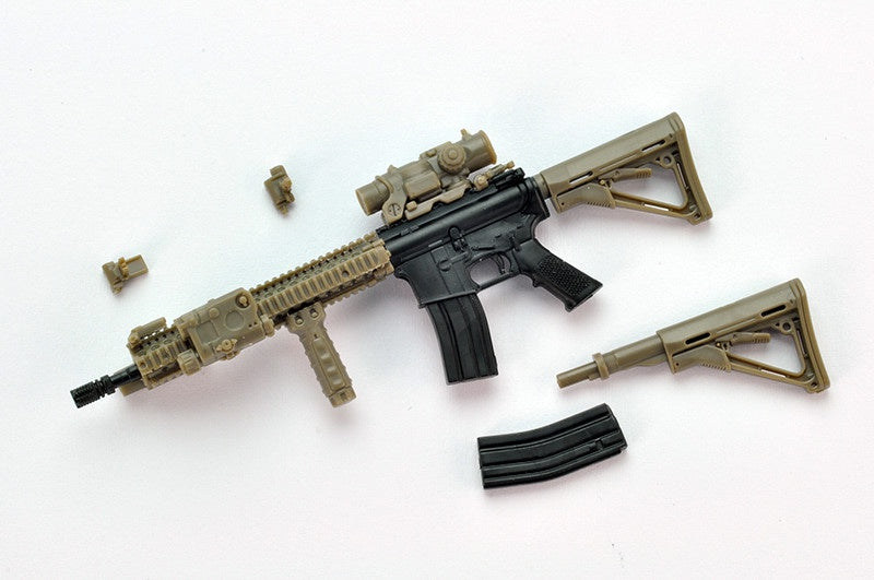 Load image into Gallery viewer, Little Armory LA037 M4A1SOPMOD Block 2 Type - 1/12 Scale Plastic Model Kit
