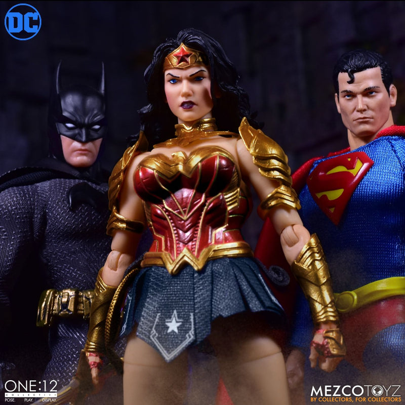 Load image into Gallery viewer, Mezco Toyz - One:12 DC Comics Wonder Woman
