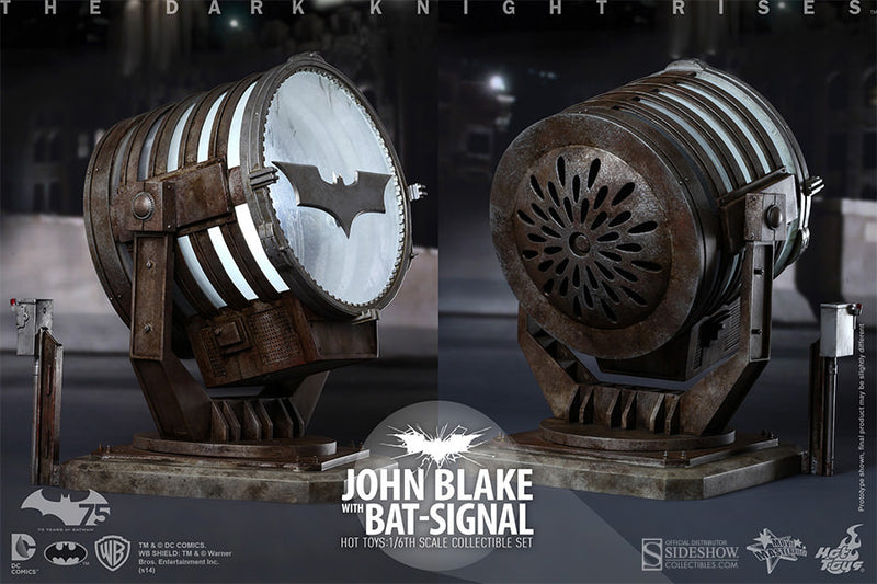 Load image into Gallery viewer, Hot Toys - John Blake with Bat-Signal

